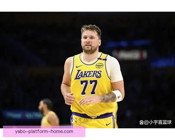 湖人连败止步活塞双杀无缘十连胜詹姆斯带伤仍准三双东契奇32分遗憾收官
